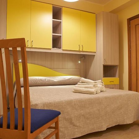 B&B Mary Grace Rossano Stazione エクステリア 写真