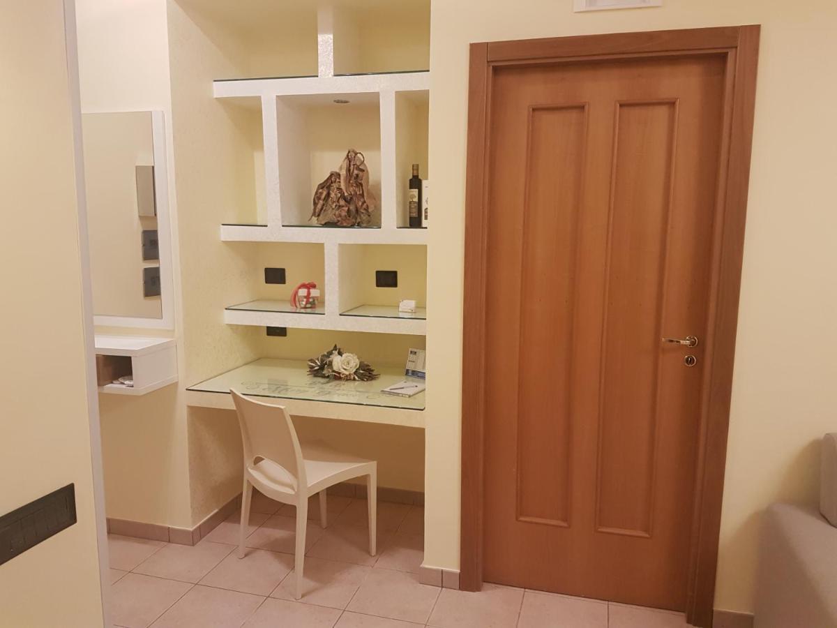 B&B Mary Grace Rossano Stazione エクステリア 写真