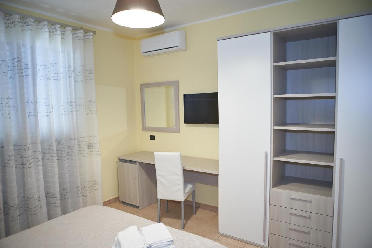 B&B Mary Grace Rossano Stazione エクステリア 写真