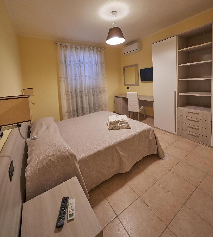 B&B Mary Grace Rossano Stazione エクステリア 写真