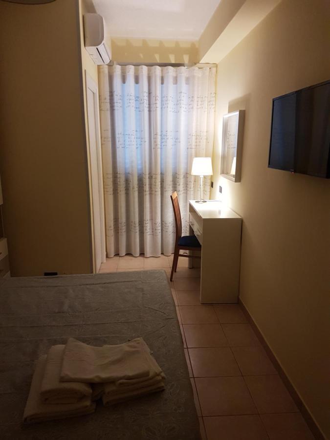 B&B Mary Grace Rossano Stazione エクステリア 写真