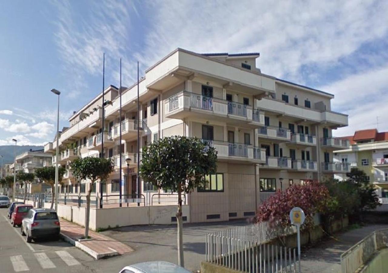 B&B Mary Grace Rossano Stazione エクステリア 写真